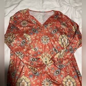 Beautiful long sleeve 1X knit shirt. No brand- tag has been removed.